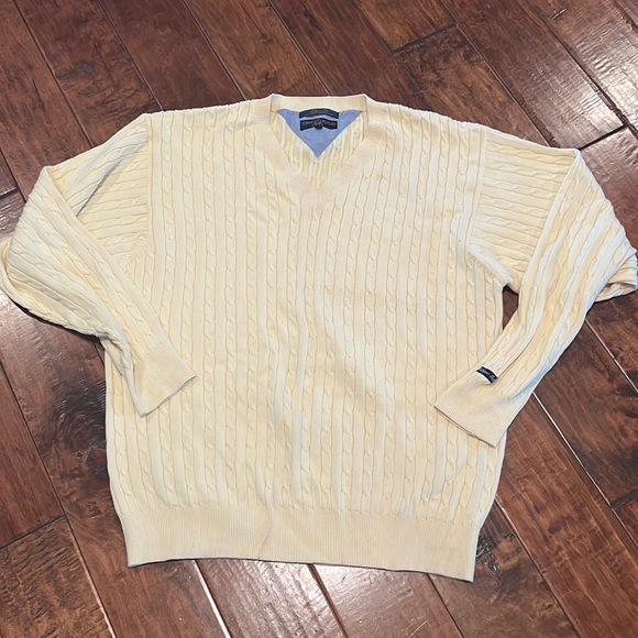 Yellow Sweater - Picture 1 of 4